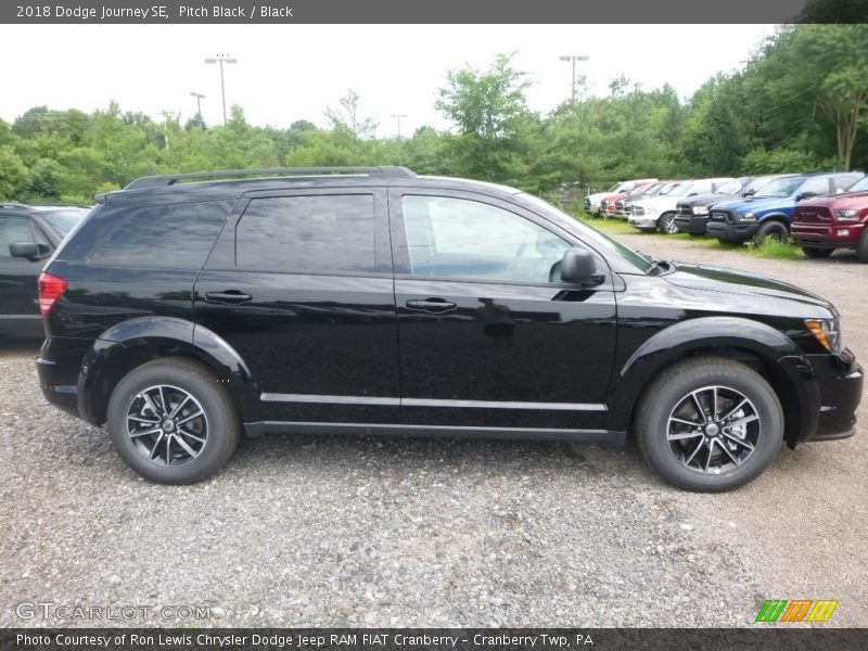 Pitch Black / Black 2018 Dodge Journey SE