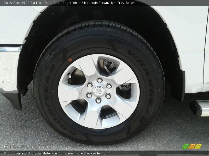 Bright White / Mountain Brown/Light Frost Beige 2019 Ram 1500 Big Horn Quad Cab