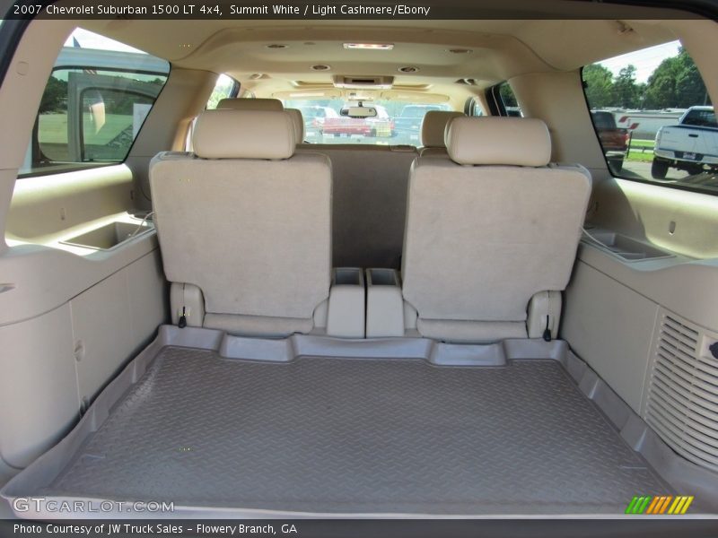 Summit White / Light Cashmere/Ebony 2007 Chevrolet Suburban 1500 LT 4x4