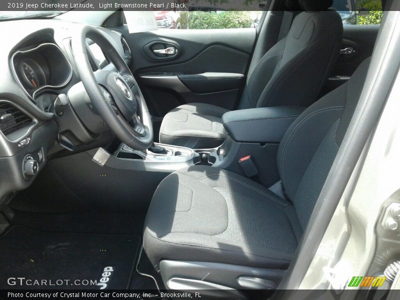 Light Brownstone Pearl / Black 2019 Jeep Cherokee Latitude