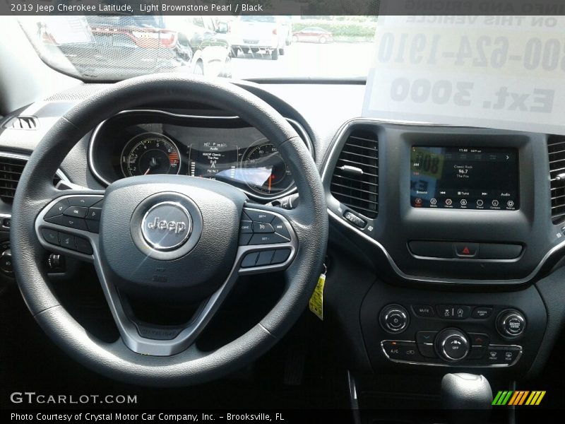 Light Brownstone Pearl / Black 2019 Jeep Cherokee Latitude