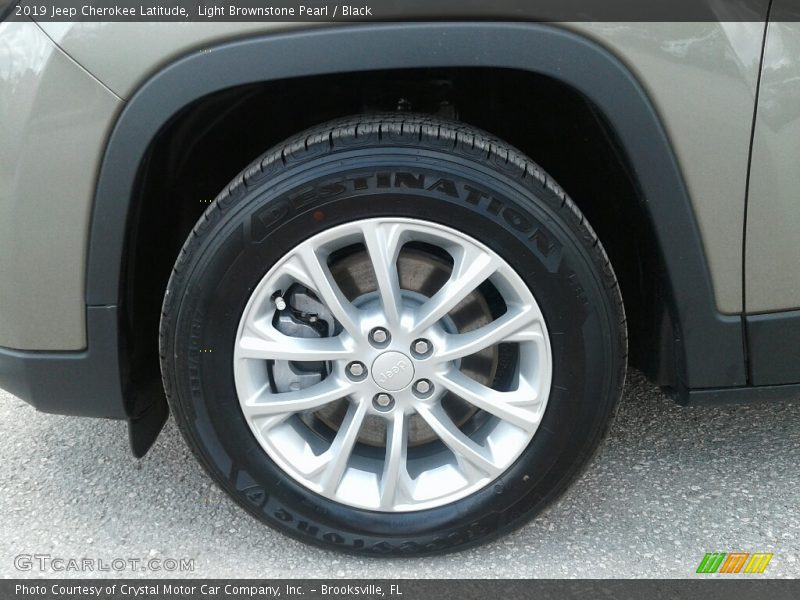 Light Brownstone Pearl / Black 2019 Jeep Cherokee Latitude