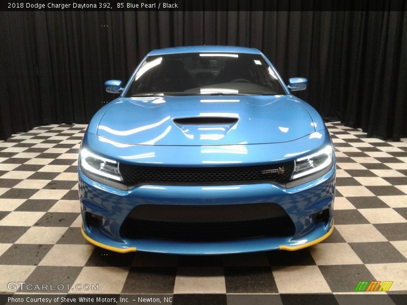 B5 Blue Pearl / Black 2018 Dodge Charger Daytona 392