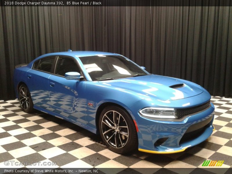 B5 Blue Pearl / Black 2018 Dodge Charger Daytona 392