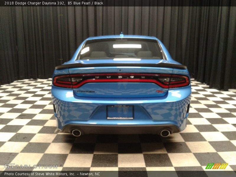 B5 Blue Pearl / Black 2018 Dodge Charger Daytona 392