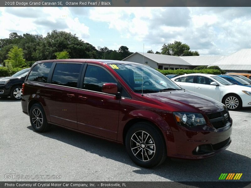 Octane Red Pearl / Black 2018 Dodge Grand Caravan SE