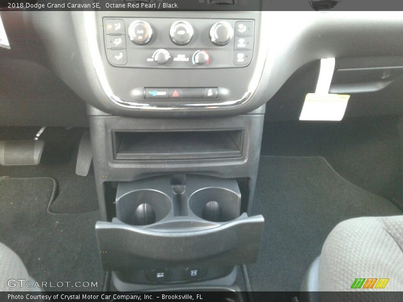 Octane Red Pearl / Black 2018 Dodge Grand Caravan SE