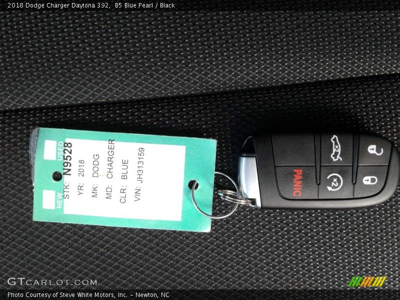 B5 Blue Pearl / Black 2018 Dodge Charger Daytona 392