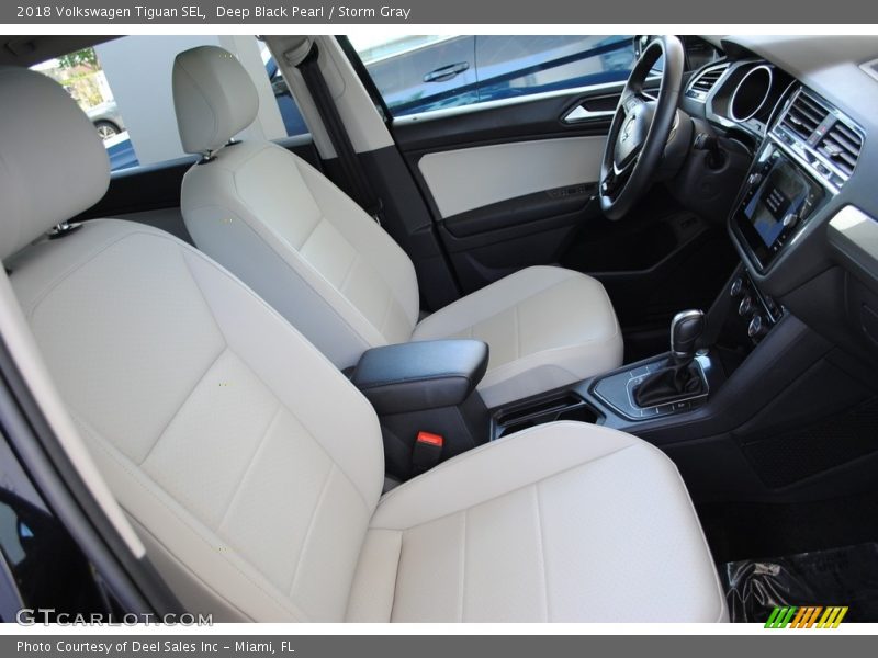 Deep Black Pearl / Storm Gray 2018 Volkswagen Tiguan SEL