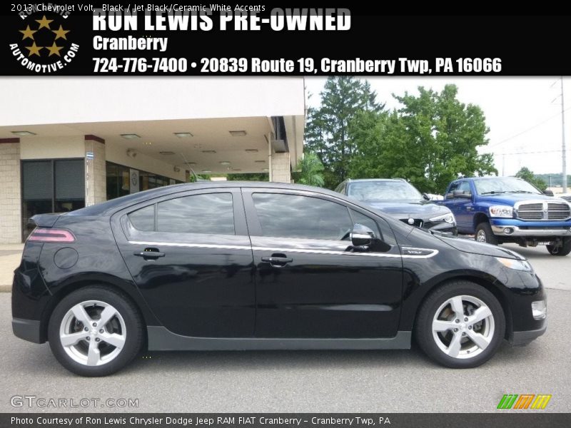 Black / Jet Black/Ceramic White Accents 2013 Chevrolet Volt