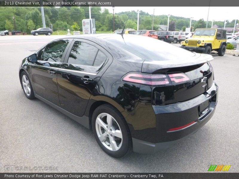 Black / Jet Black/Ceramic White Accents 2013 Chevrolet Volt