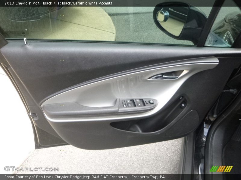 Black / Jet Black/Ceramic White Accents 2013 Chevrolet Volt