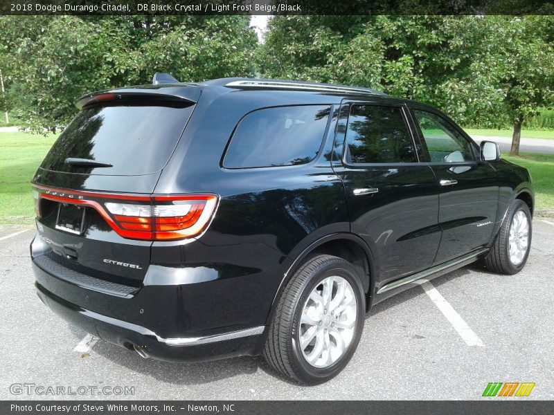 DB Black Crystal / Light Frost Beige/Black 2018 Dodge Durango Citadel