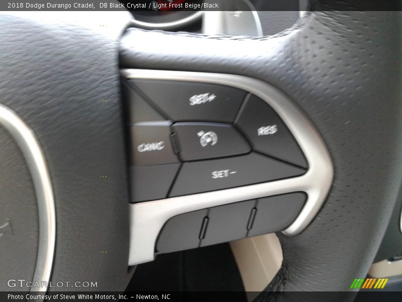 DB Black Crystal / Light Frost Beige/Black 2018 Dodge Durango Citadel