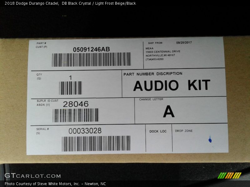 DB Black Crystal / Light Frost Beige/Black 2018 Dodge Durango Citadel