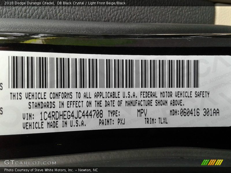DB Black Crystal / Light Frost Beige/Black 2018 Dodge Durango Citadel