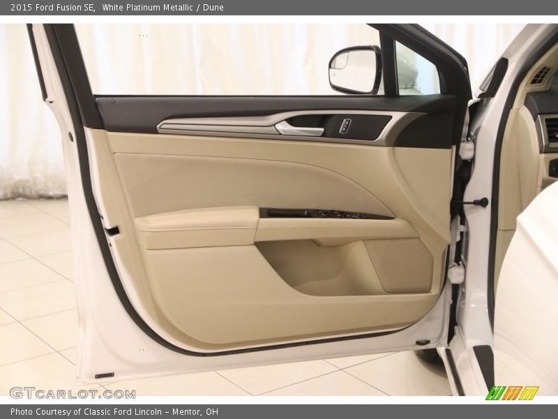White Platinum Metallic / Dune 2015 Ford Fusion SE