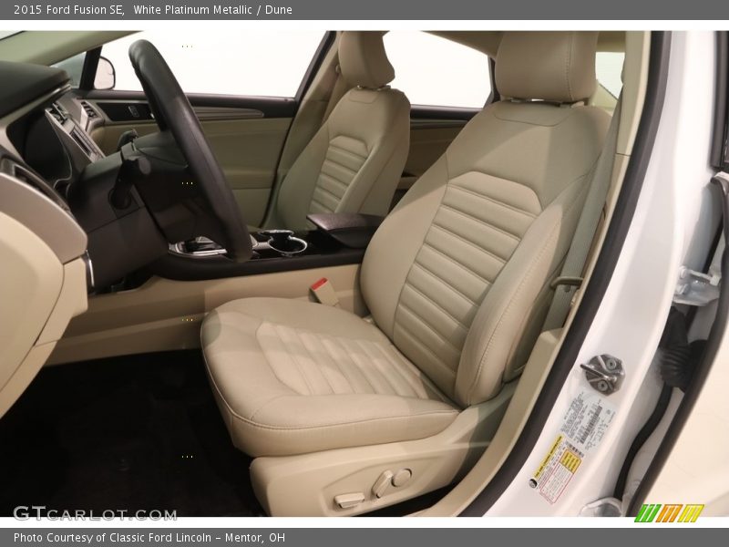 White Platinum Metallic / Dune 2015 Ford Fusion SE