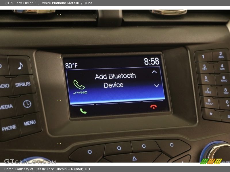 White Platinum Metallic / Dune 2015 Ford Fusion SE