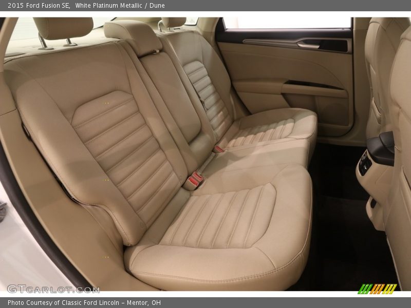White Platinum Metallic / Dune 2015 Ford Fusion SE