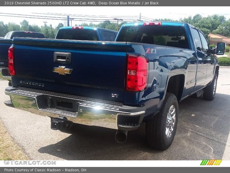 Deep Ocean Blue Metallic / Jet Black 2019 Chevrolet Silverado 2500HD LTZ Crew Cab 4WD