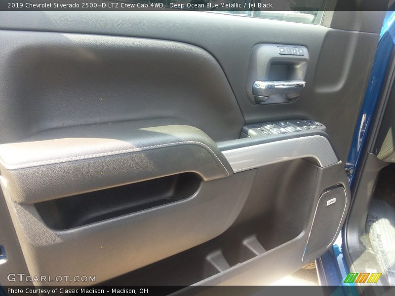 Deep Ocean Blue Metallic / Jet Black 2019 Chevrolet Silverado 2500HD LTZ Crew Cab 4WD