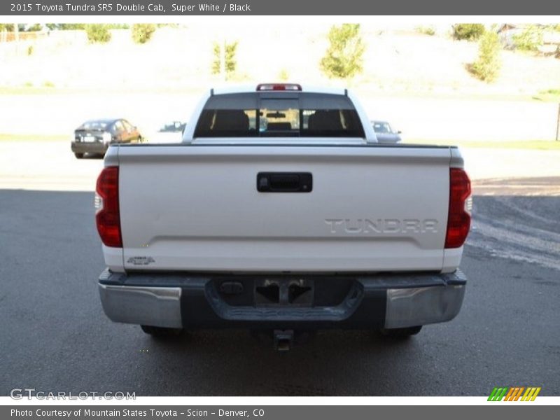 Super White / Black 2015 Toyota Tundra SR5 Double Cab