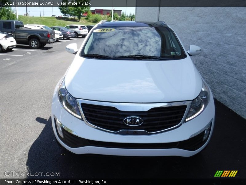 Clear White / Black 2011 Kia Sportage EX AWD