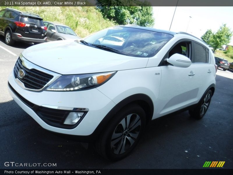 Clear White / Black 2011 Kia Sportage EX AWD