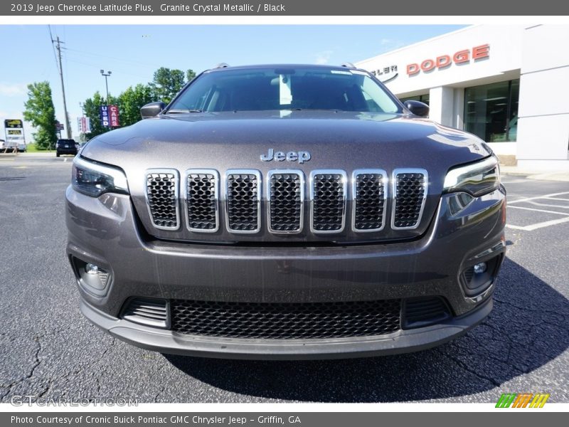 Granite Crystal Metallic / Black 2019 Jeep Cherokee Latitude Plus