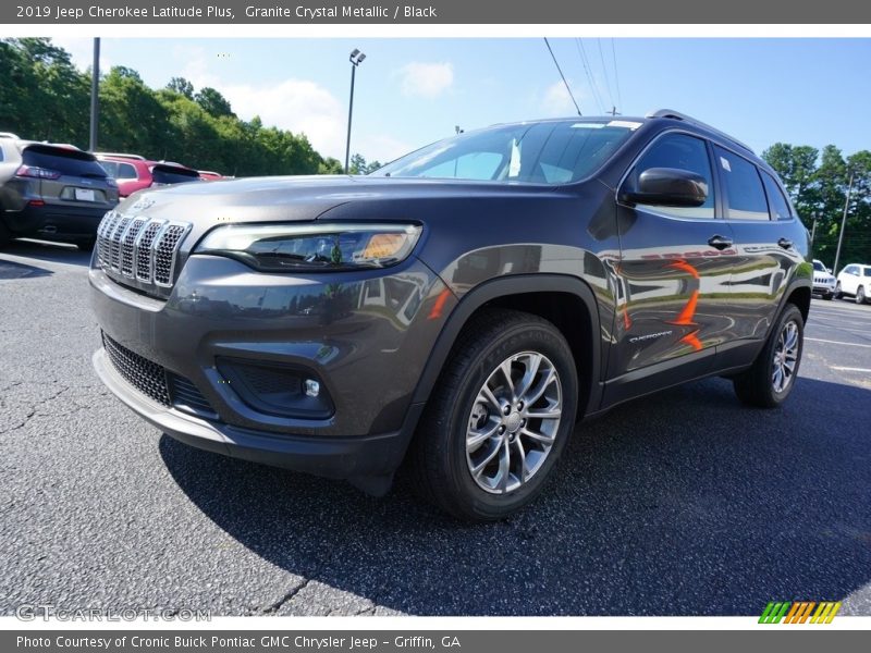 Granite Crystal Metallic / Black 2019 Jeep Cherokee Latitude Plus