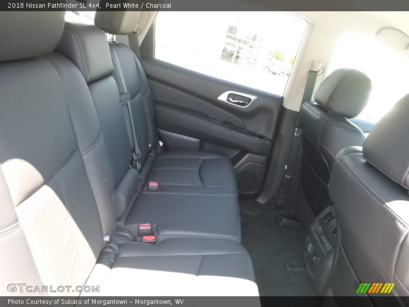 Pearl White / Charcoal 2018 Nissan Pathfinder SL 4x4
