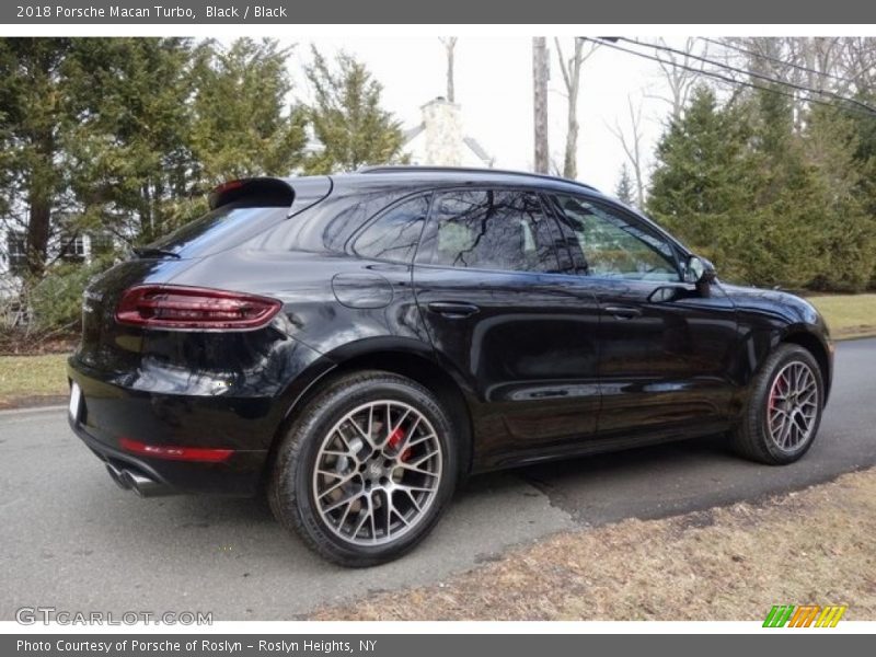 Black / Black 2018 Porsche Macan Turbo