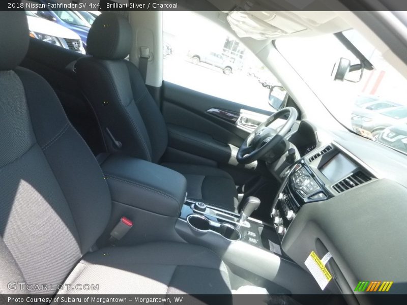Brilliant Silver / Charcoal 2018 Nissan Pathfinder SV 4x4