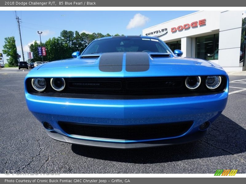 B5 Blue Pearl / Black 2018 Dodge Challenger R/T
