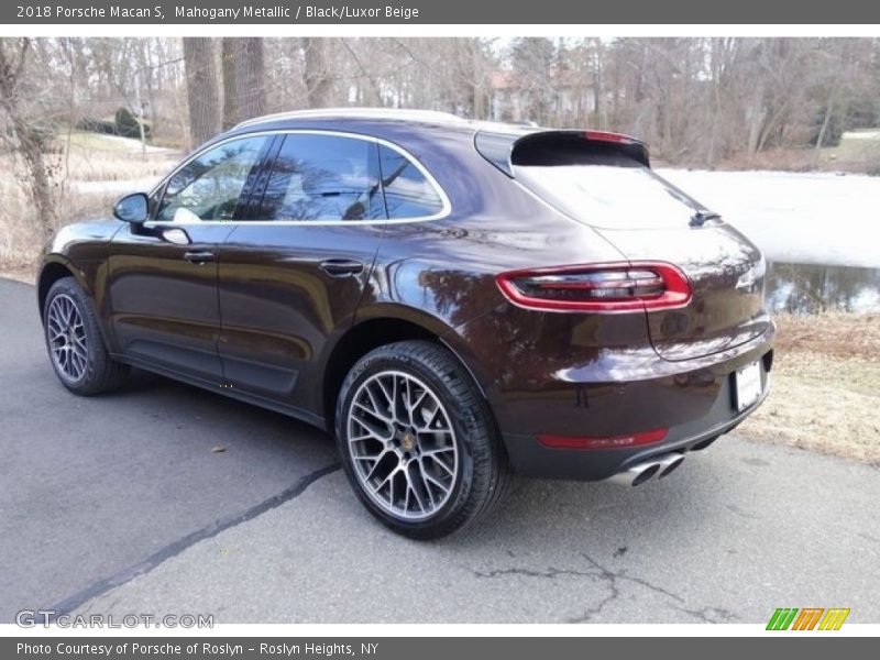 Mahogany Metallic / Black/Luxor Beige 2018 Porsche Macan S