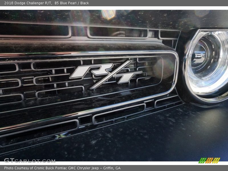 B5 Blue Pearl / Black 2018 Dodge Challenger R/T