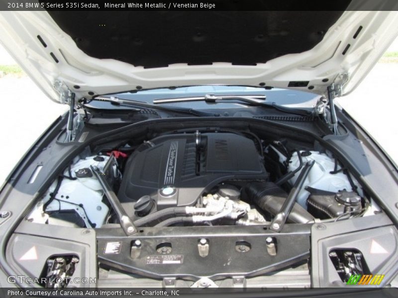 Mineral White Metallic / Venetian Beige 2014 BMW 5 Series 535i Sedan