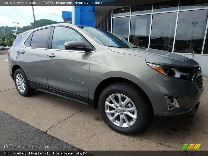 Pepperdust Metallic / Jet Black 2019 Chevrolet Equinox LT AWD