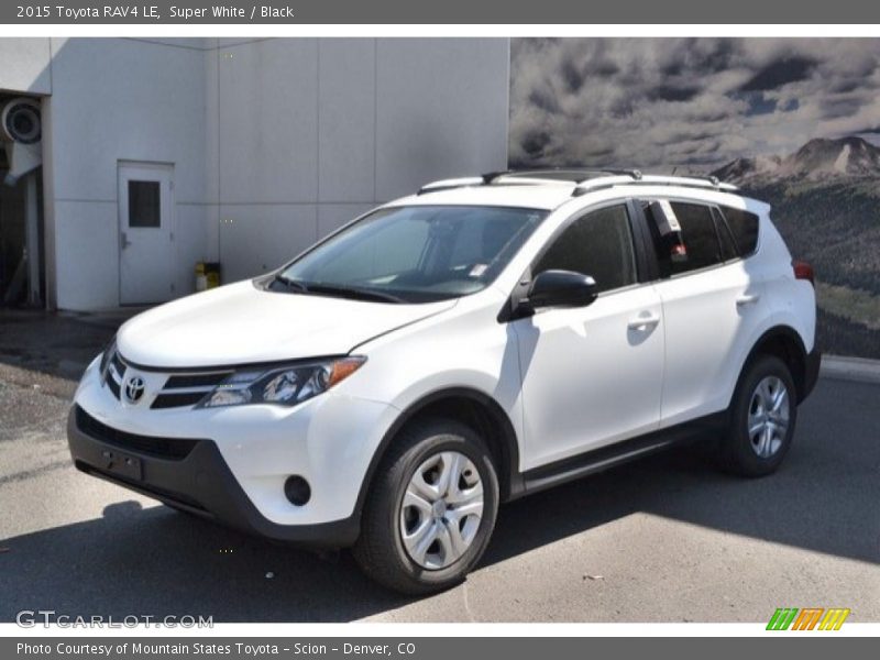 Super White / Black 2015 Toyota RAV4 LE
