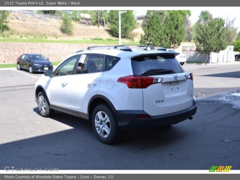 Super White / Black 2015 Toyota RAV4 LE