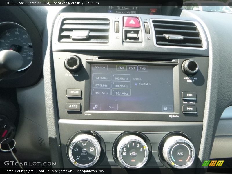 Ice Silver Metallic / Platinum 2018 Subaru Forester 2.5i