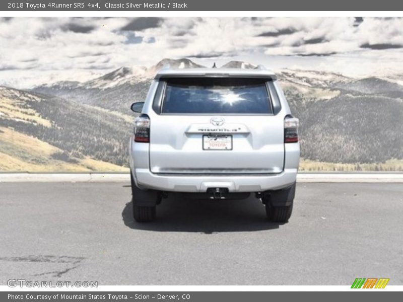 Classic Silver Metallic / Black 2018 Toyota 4Runner SR5 4x4