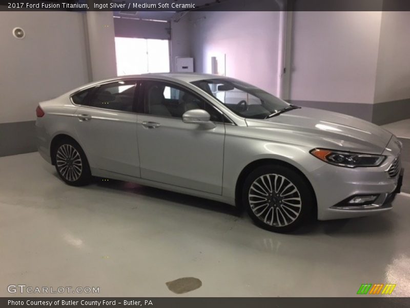 Ingot Silver / Medium Soft Ceramic 2017 Ford Fusion Titanium