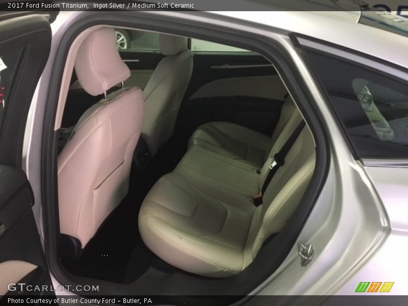 Ingot Silver / Medium Soft Ceramic 2017 Ford Fusion Titanium