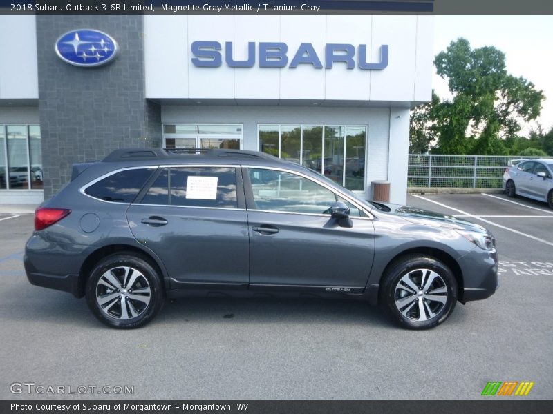 Magnetite Gray Metallic / Titanium Gray 2018 Subaru Outback 3.6R Limited