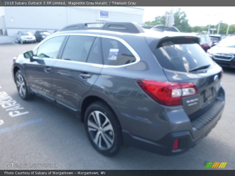 Magnetite Gray Metallic / Titanium Gray 2018 Subaru Outback 3.6R Limited