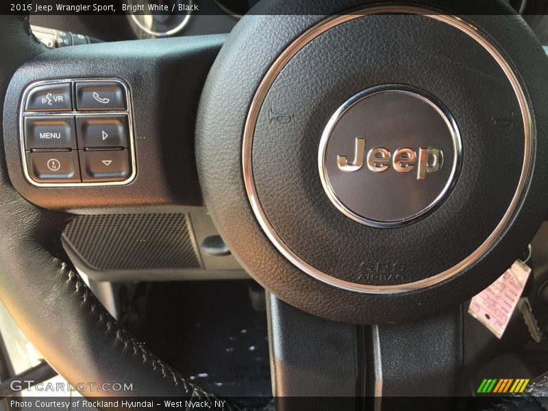 Bright White / Black 2016 Jeep Wrangler Sport