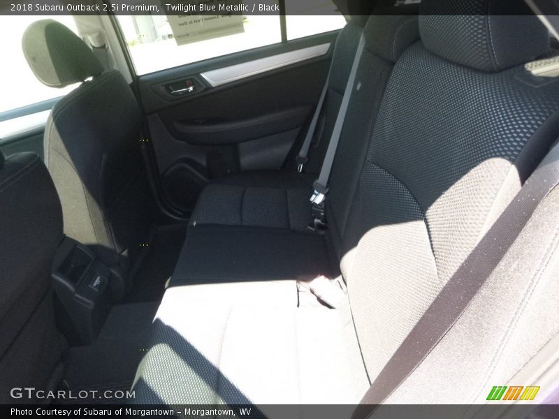 Twilight Blue Metallic / Black 2018 Subaru Outback 2.5i Premium