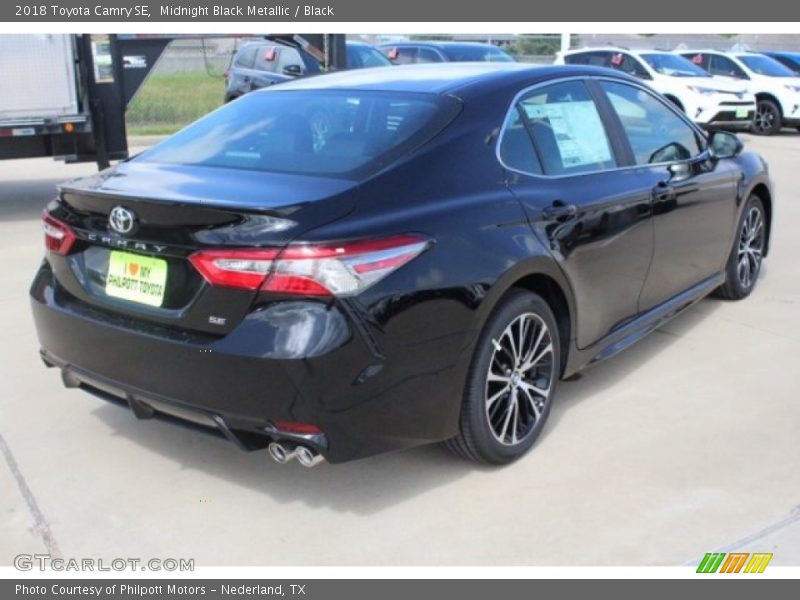 Midnight Black Metallic / Black 2018 Toyota Camry SE